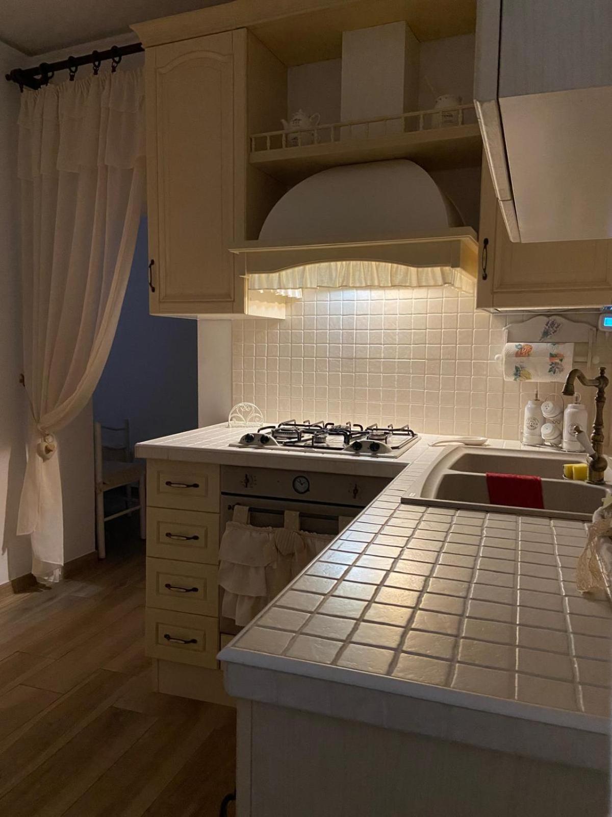 Ferienwohnung Le Stanze Del Castello Ascoli Satriano Exterior foto